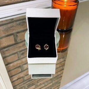 VTG Avon Garnet Gold Tone Stud Earrings Red Gold